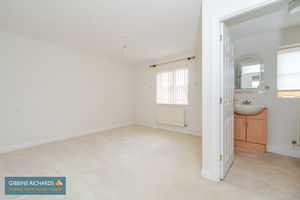 Bedroom- click for photo gallery